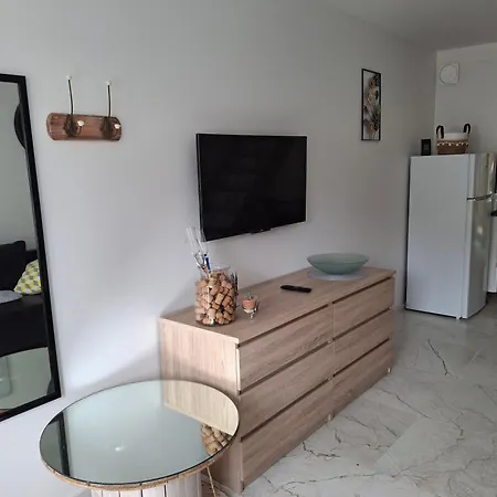 شقة Auxpetitsloups